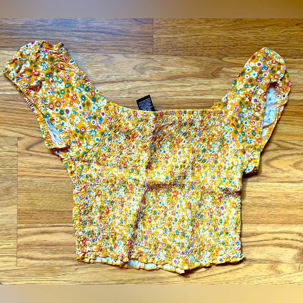 Crop top